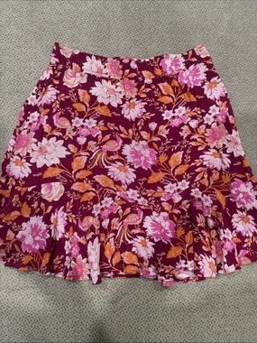 LOFT Floral Ruffle Hem Mini Skirt | Burgundy Pink | Size Small